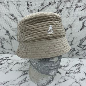 Men's Kangol Dash Quilted Bin w/Ear Flaps Taupe Casual Bucket Hats NWT