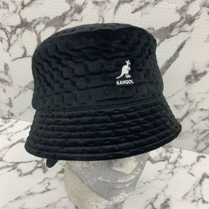 Men's Kangol Black Dash Quilted Bin w/Ear Flaps Casual Bucket Hats NWT