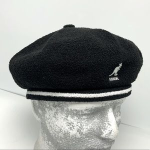 Men's Kangol Black | White 2 Tone Bermuda Jax Beret Hats NWT